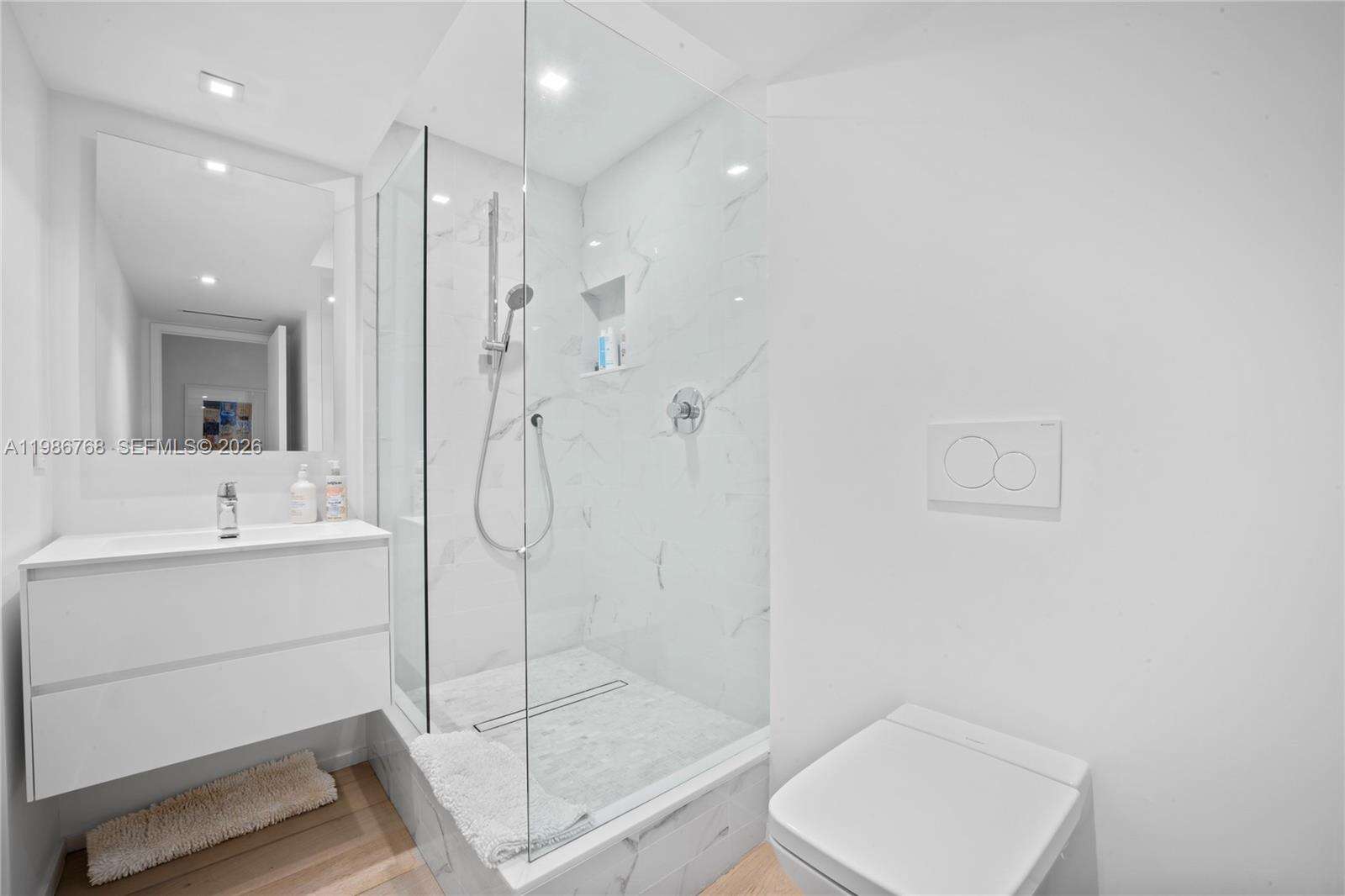 Roney Palace at 2301 Collins Ave, Miami Beach, FL 33139 - For Rent photo 16
