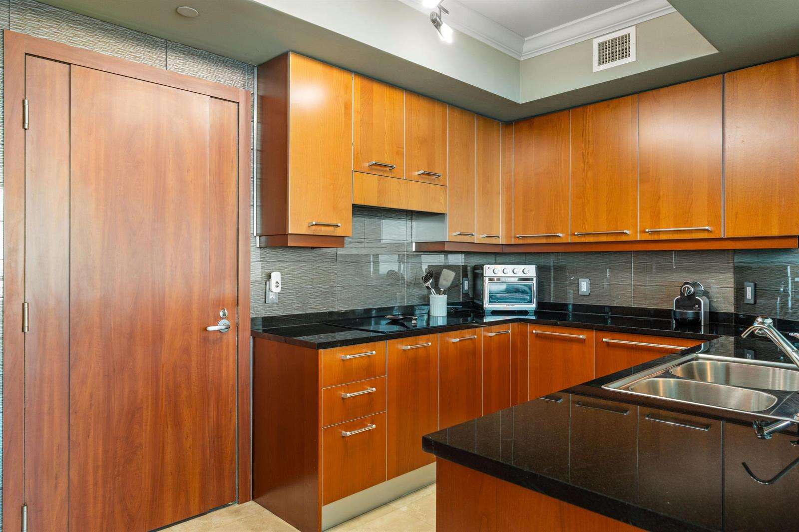 Ocean Palms at 3101 Ocean, Hollywood, FL 33019 - For Rent photo 9
