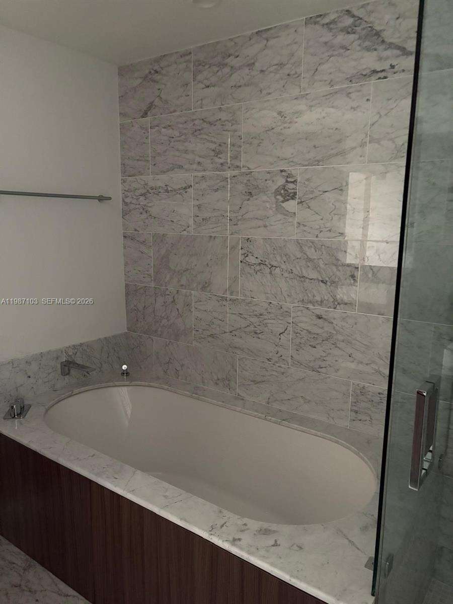 Brickell Flatiron at 1000 Brickell Plz, Miami, FL 33131 - For Rent photo 38