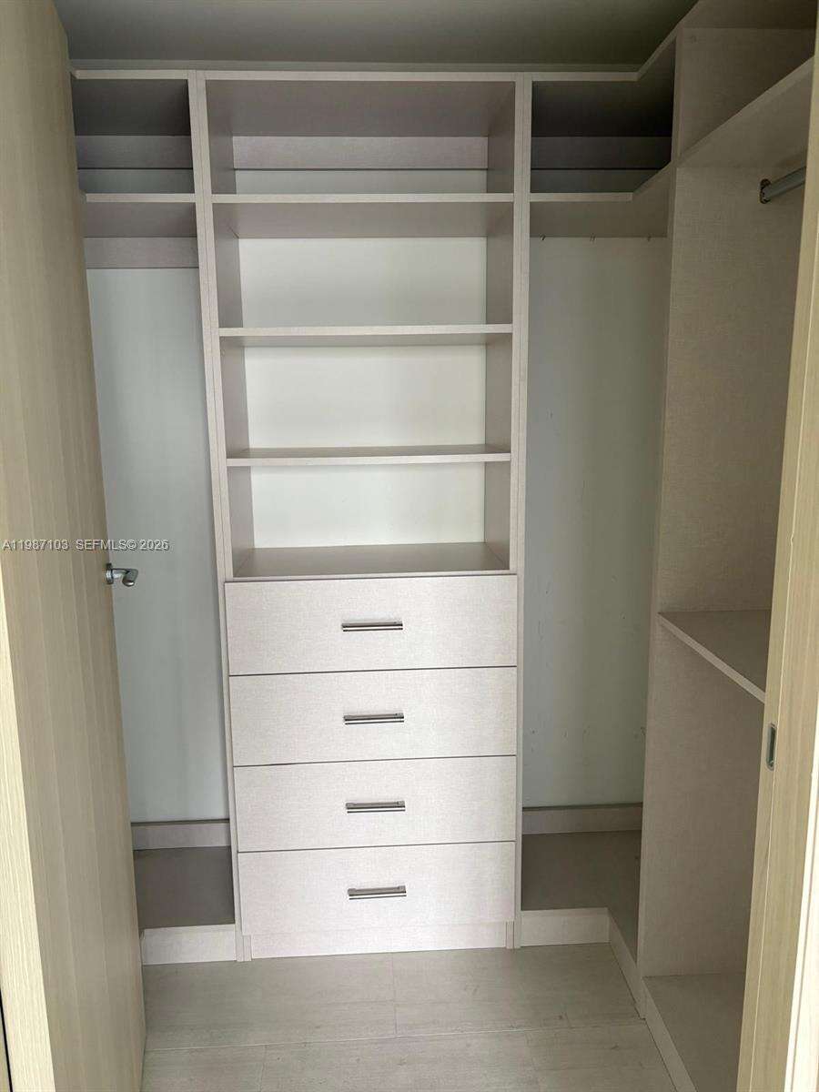 Brickell Flatiron at 1000 Brickell Plz, Miami, FL 33131 - For Rent photo 41