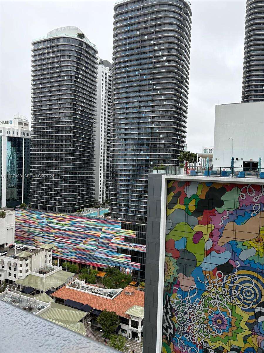 Brickell Flatiron at 1000 Brickell Plz, Miami, FL 33131 - For Rent photo 45