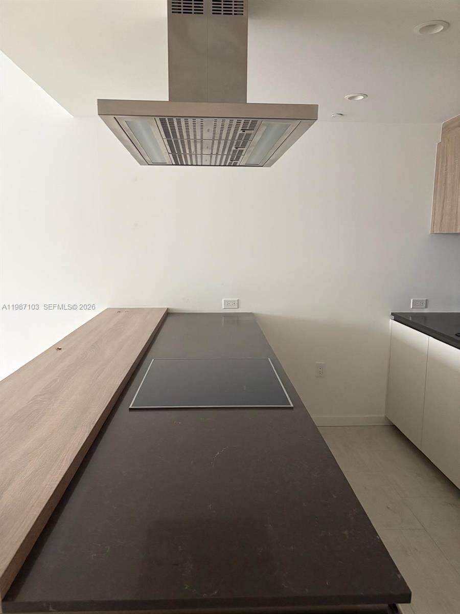Brickell Flatiron at 1000 Brickell Plz, Miami, FL 33131 - For Rent photo 48