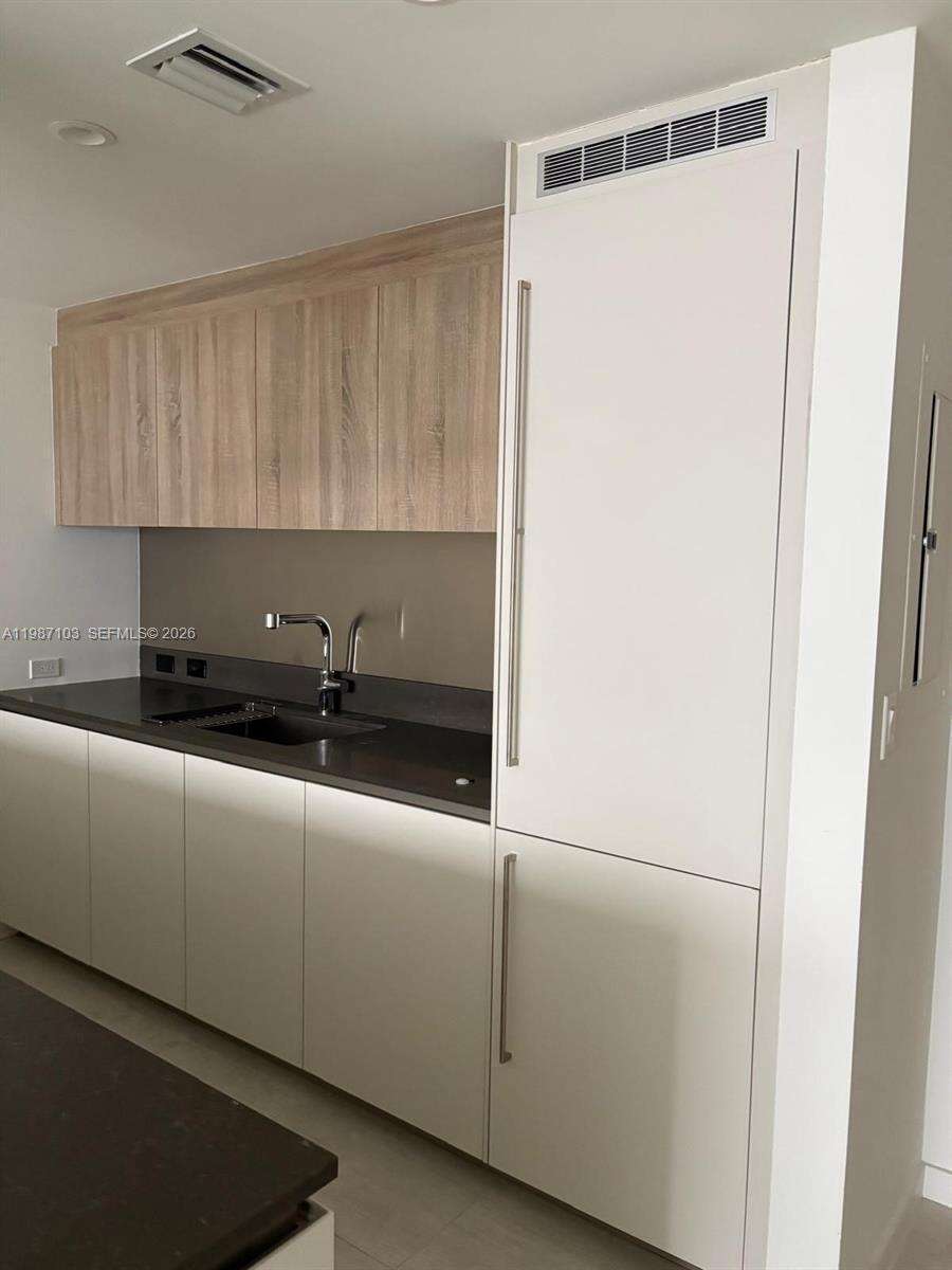 Brickell Flatiron at 1000 Brickell Plz, Miami, FL 33131 - For Rent photo 49