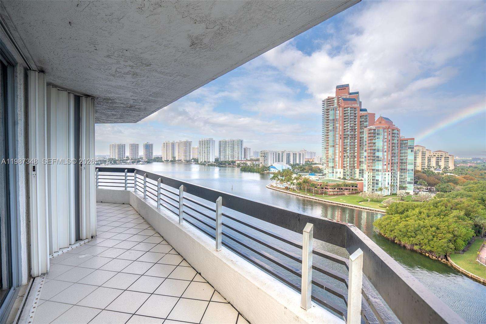 Mystic Pointe Tower 500 at 3530 Mystic Pointe Dr, Aventura, FL 33180 - For Rent photo 5