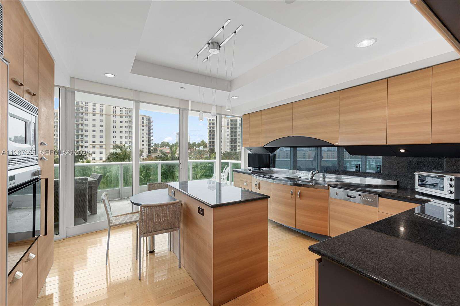 Porto Vita South at 19955 38 Ct, Aventura, FL 33180 - For Rent photo 16