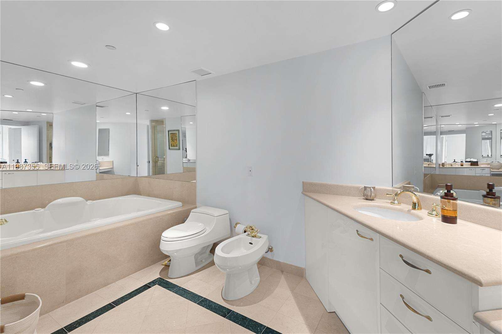Porto Vita South at 19955 38 Ct, Aventura, FL 33180 - For Rent photo 21