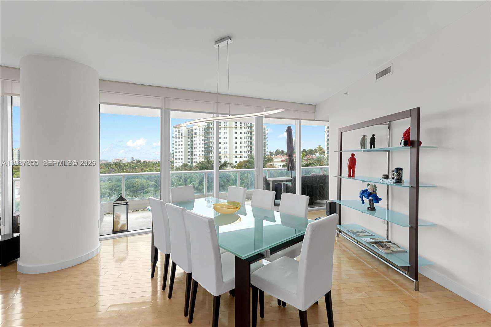 Porto Vita South at 19955 38 Ct, Aventura, FL 33180 - For Rent photo 5