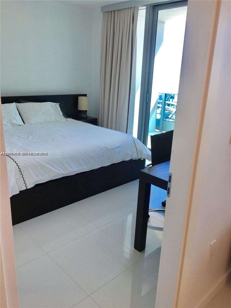 Epic Residences at 200 Biscayne Blvd Way, Miami, FL 33131 - For Rent photo 14