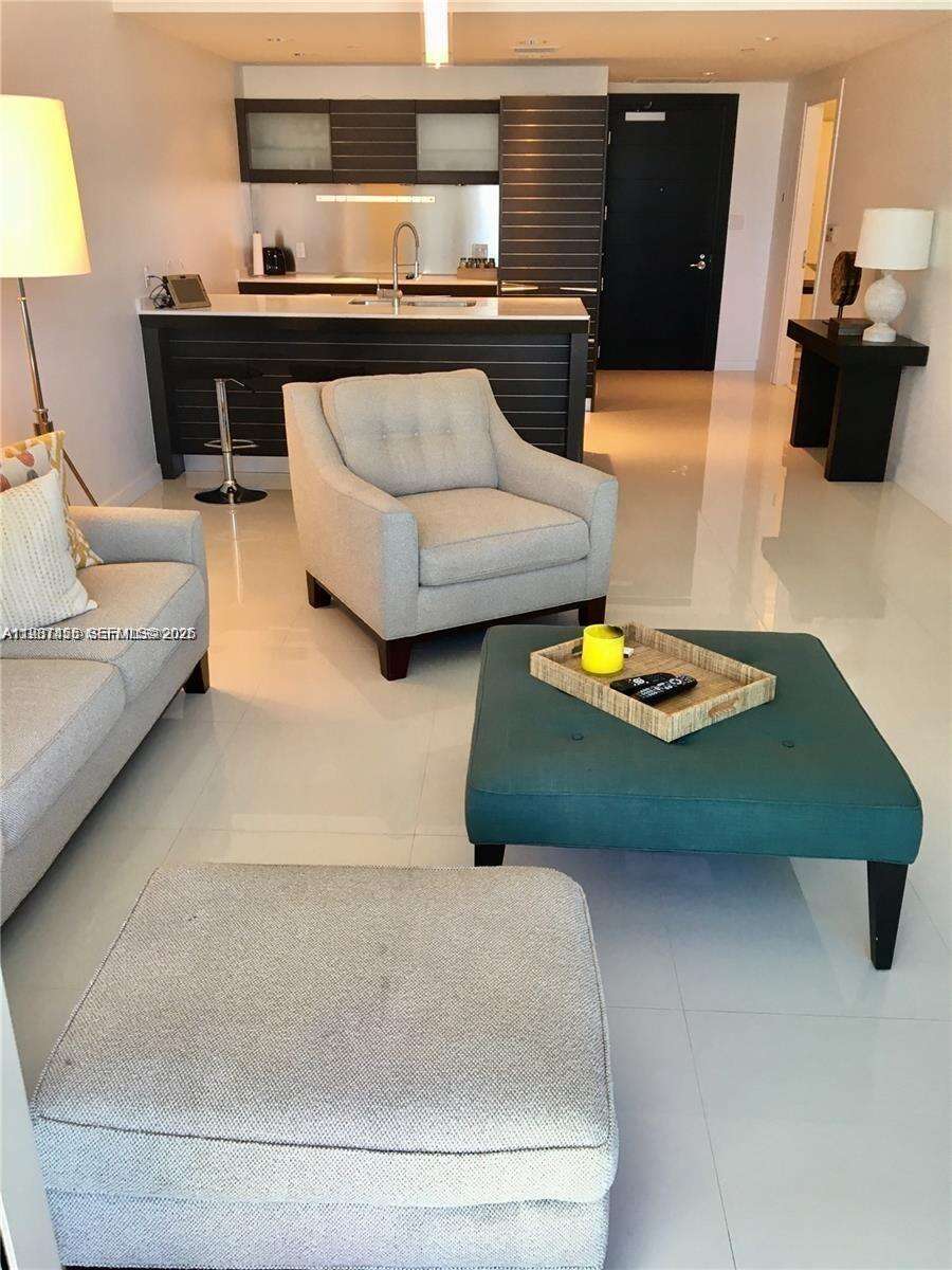 Epic Residences at 200 Biscayne Blvd Way, Miami, FL 33131 - For Rent photo 9