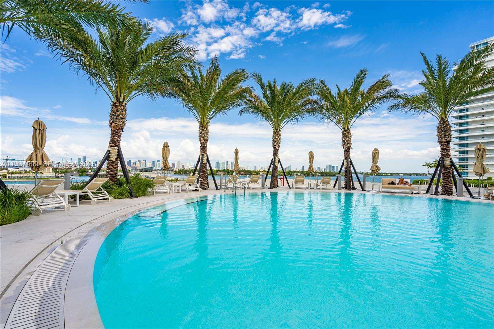 Icon at 450 Alton Rd, Miami Beach, FL 33139 - For Rent photo 2