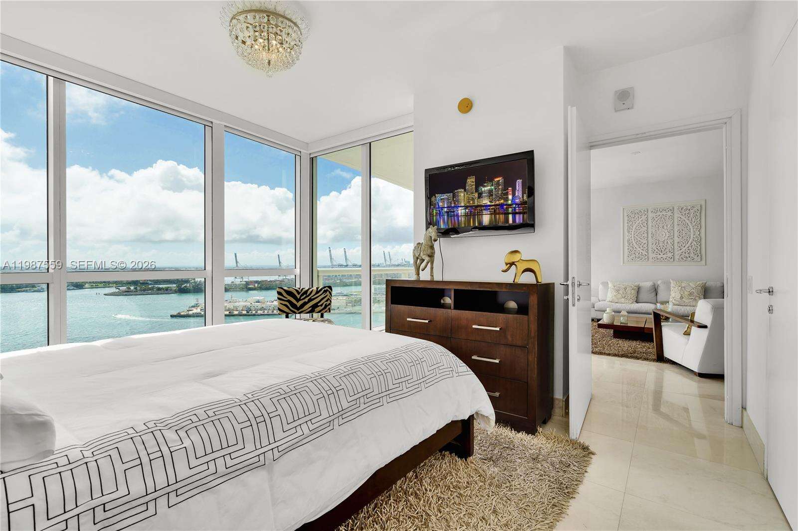 Icon at 450 Alton Rd, Miami Beach, FL 33139 - For Rent photo 15