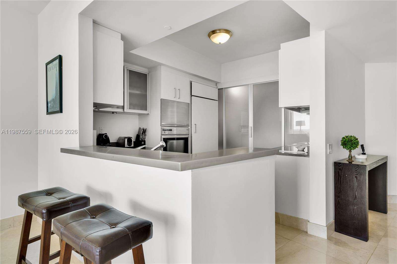 Icon at 450 Alton Rd, Miami Beach, FL 33139 - For Rent photo 6