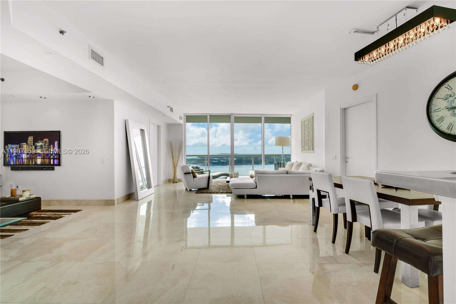 Icon at 450 Alton Rd, Miami Beach, FL 33139 - For Rent photo 8