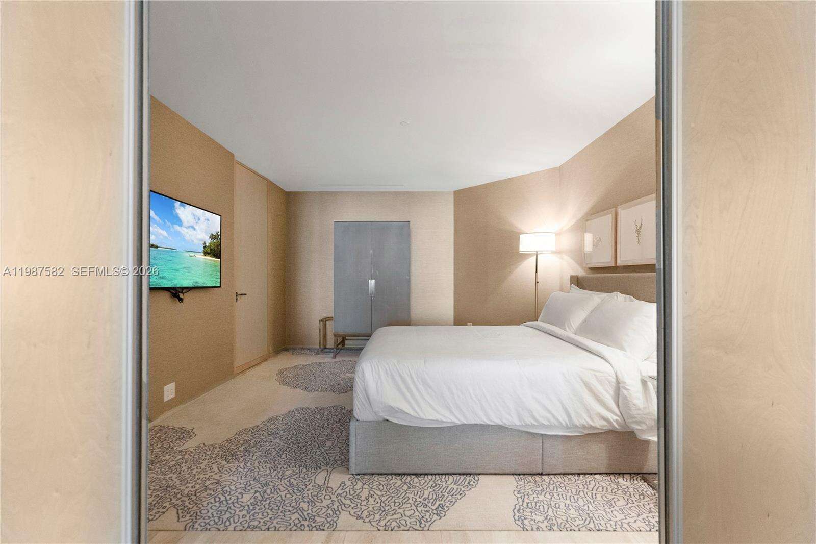 St Regis Center Tower at 9703 Collins Ave, Bal Harbour, FL 33154 - For Rent photo 18