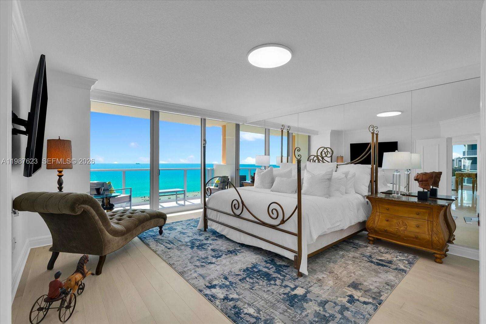Il Villaggio at 1455 Ocean Dr, Miami Beach, FL 33139 - For Rent photo 11