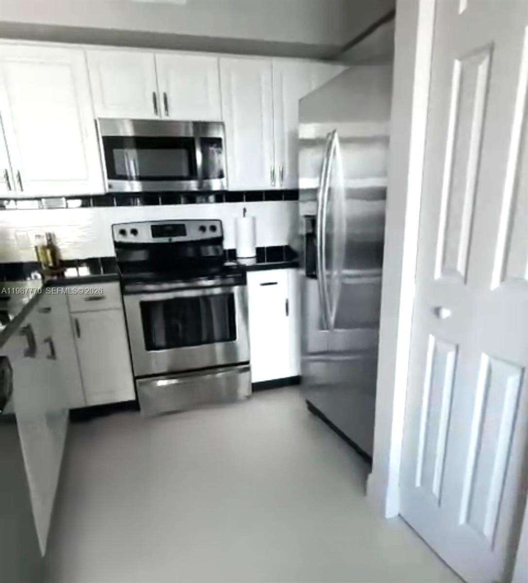 The Mark On Brickell at 1155 Brickell Bay Dr, Miami, FL 33131 - For Rent photo 6