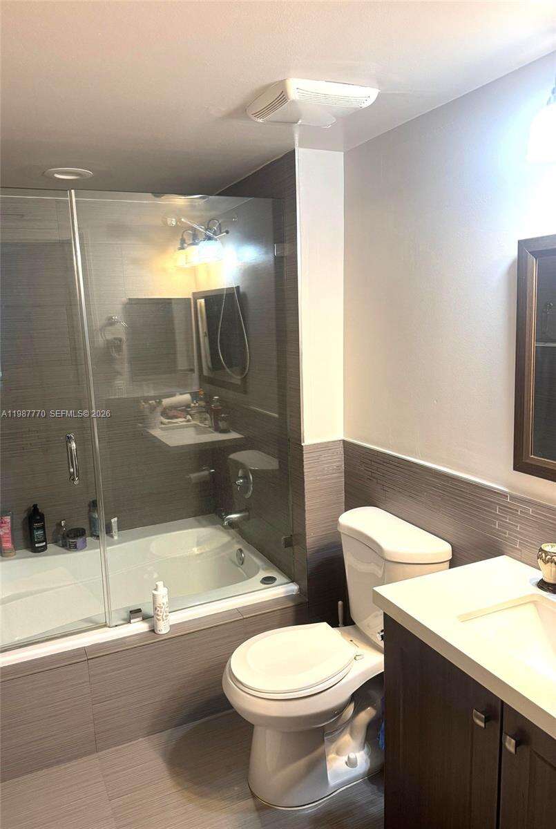 The Mark On Brickell at 1155 Brickell Bay Dr, Miami, FL 33131 - For Rent photo 7