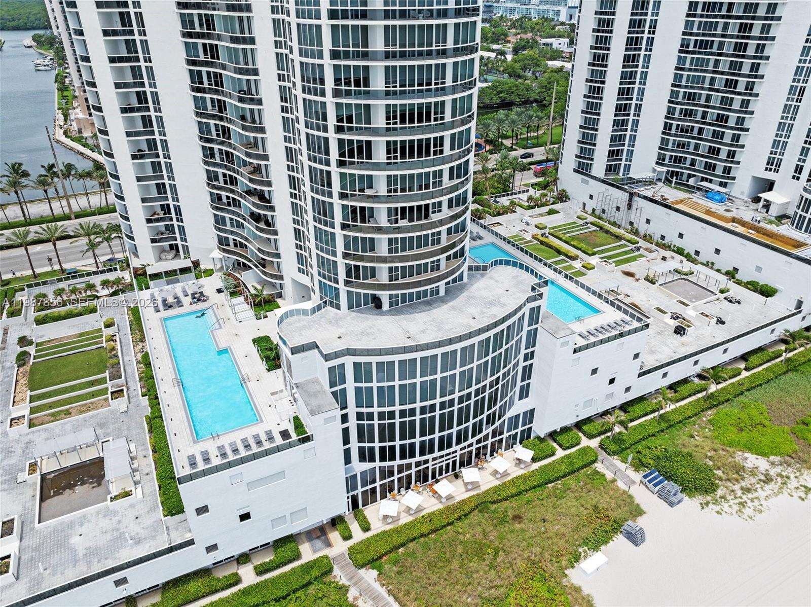 Trump Tower 2 at 15901 Collins Ave, Sunny Isles Beach, FL 33160 - For Rent photo 27