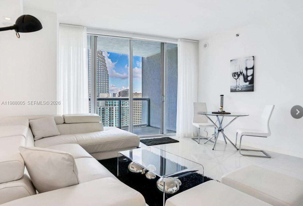 Icon Brickell 1 at 475 Brickell Ave, Miami, FL 33131 - For Rent photo 4