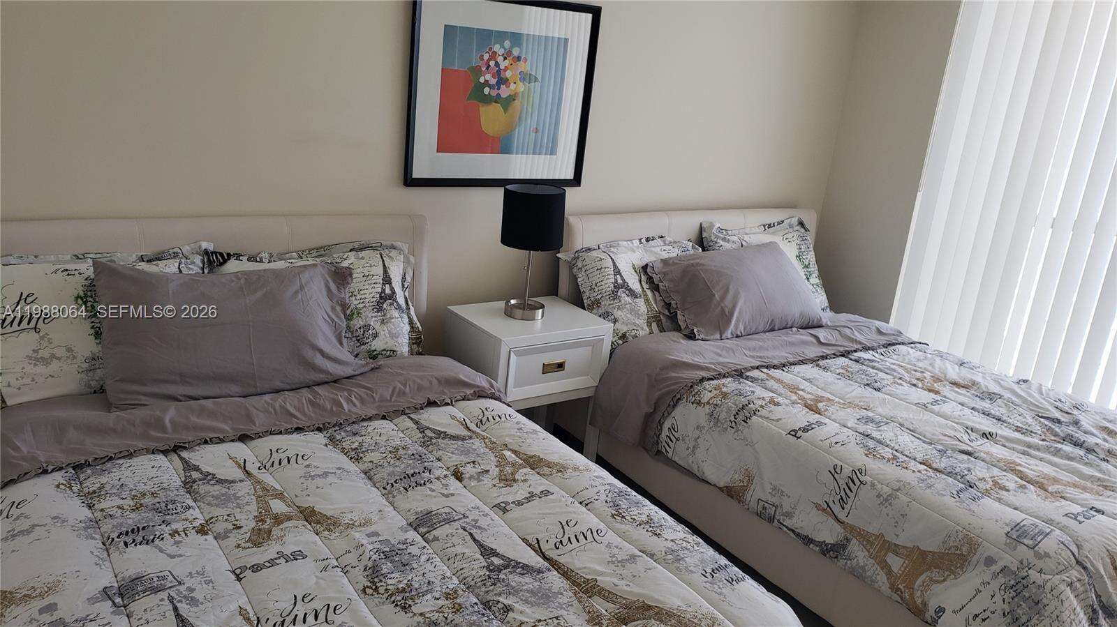La Perla at 16699 Collins Ave, Sunny Isles Beach, FL 33160 - For Rent photo 12