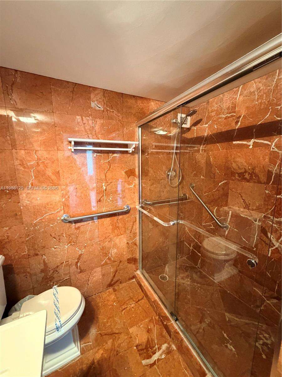 Seacoast 5151 at 5161 Collins Ave, Miami Beach, FL 33140 - For Rent photo 14