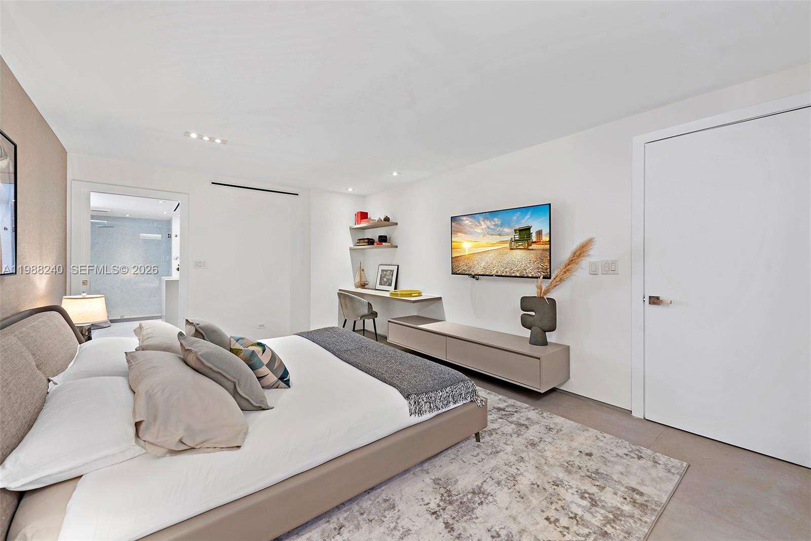 Roney Palace at 2301 Collins Ave, Miami Beach, FL 33139 - For Rent photo 12