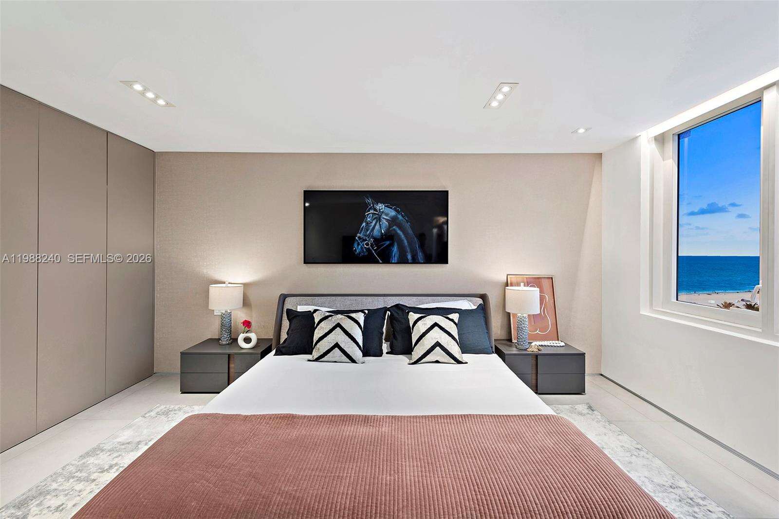 Roney Palace at 2301 Collins Ave, Miami Beach, FL 33139 - For Rent photo 24