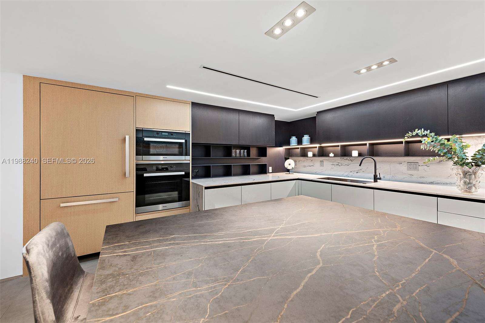 Roney Palace at 2301 Collins Ave, Miami Beach, FL 33139 - For Rent photo 26