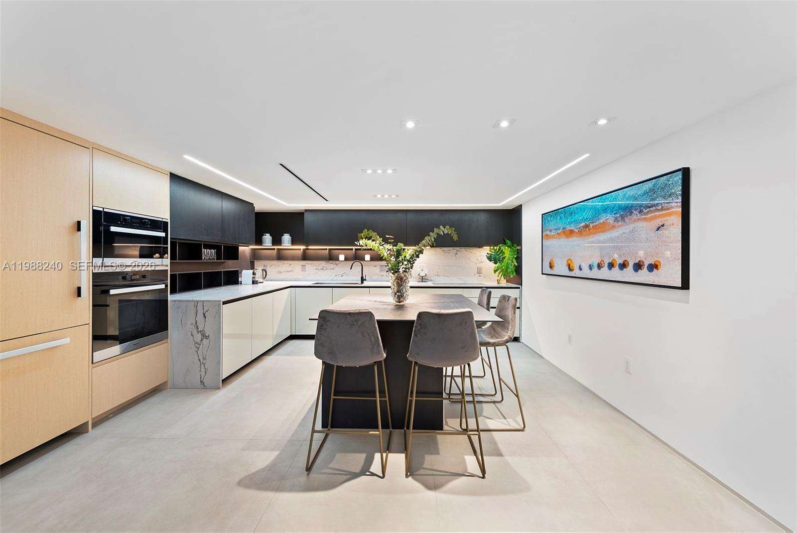 Roney Palace at 2301 Collins Ave, Miami Beach, FL 33139 - For Rent photo 30