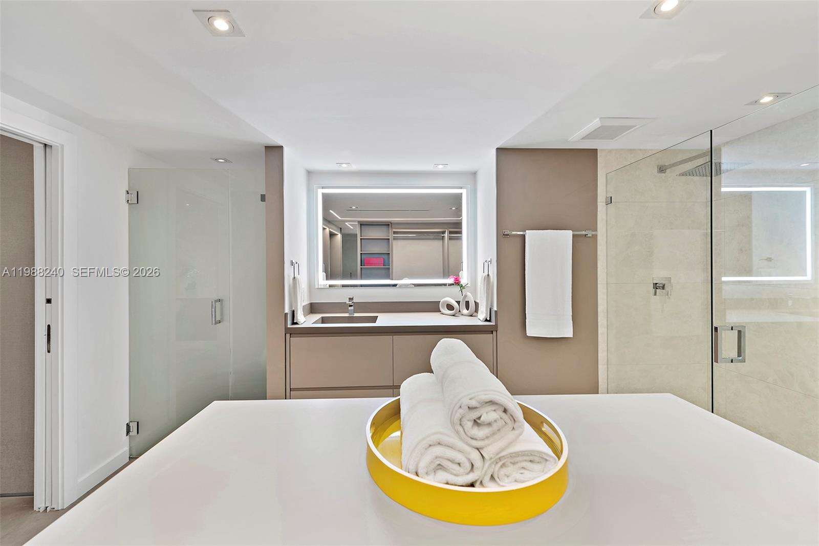 Roney Palace at 2301 Collins Ave, Miami Beach, FL 33139 - For Rent photo 5