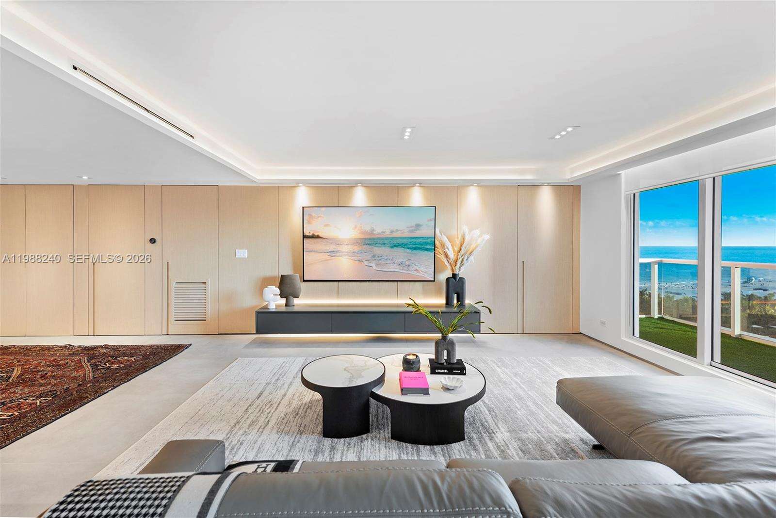 Roney Palace at 2301 Collins Ave, Miami Beach, FL 33139 - For Rent photo 47