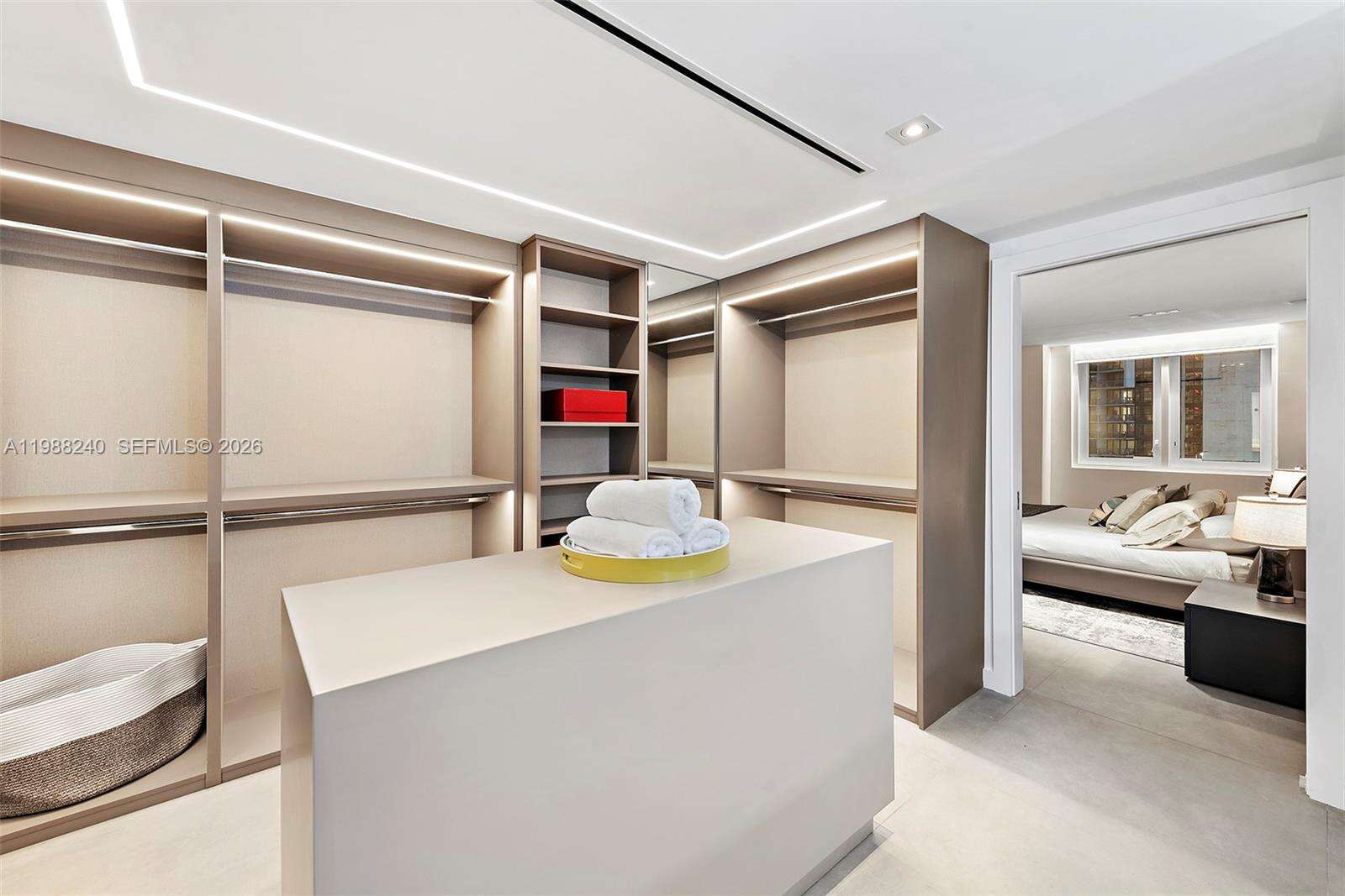 Roney Palace at 2301 Collins Ave, Miami Beach, FL 33139 - For Rent photo 6