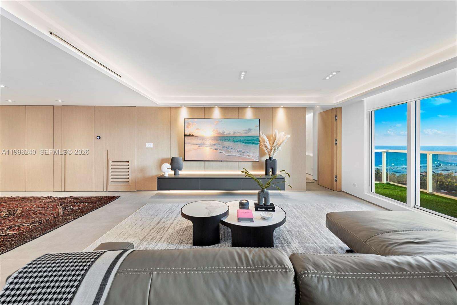 Roney Palace at 2301 Collins Ave, Miami Beach, FL 33139 - For Rent photo 53