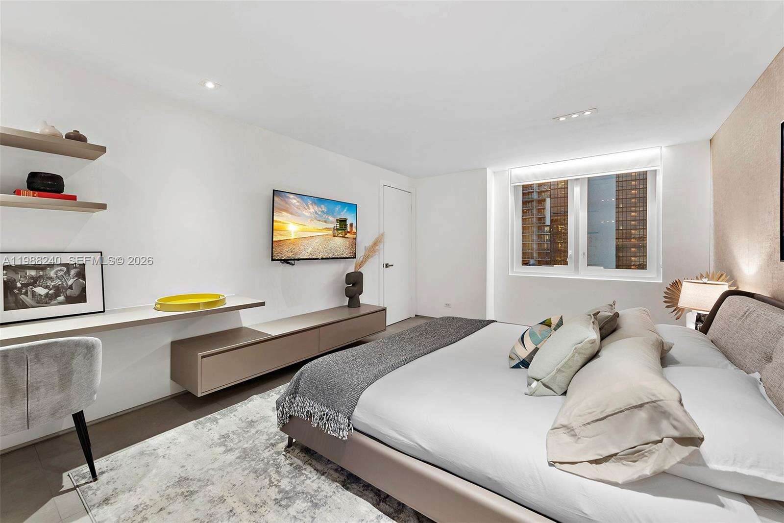 Roney Palace at 2301 Collins Ave, Miami Beach, FL 33139 - For Rent photo 8