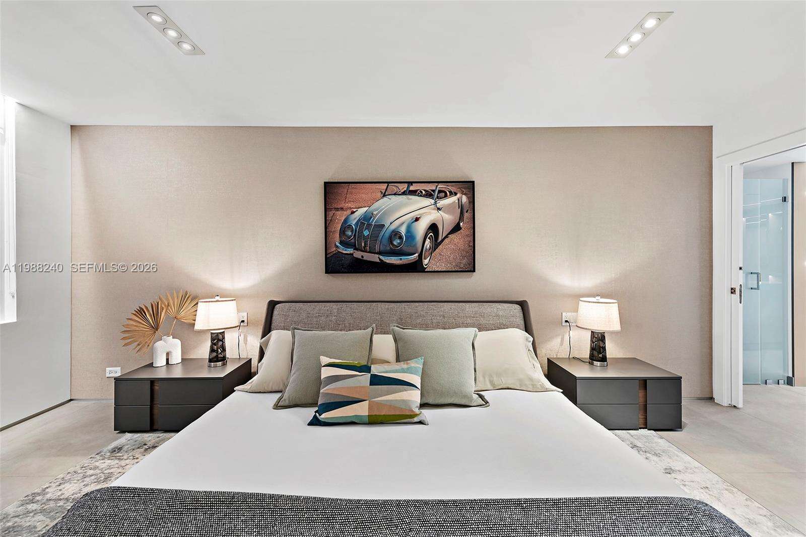 Roney Palace at 2301 Collins Ave, Miami Beach, FL 33139 - For Rent photo 10
