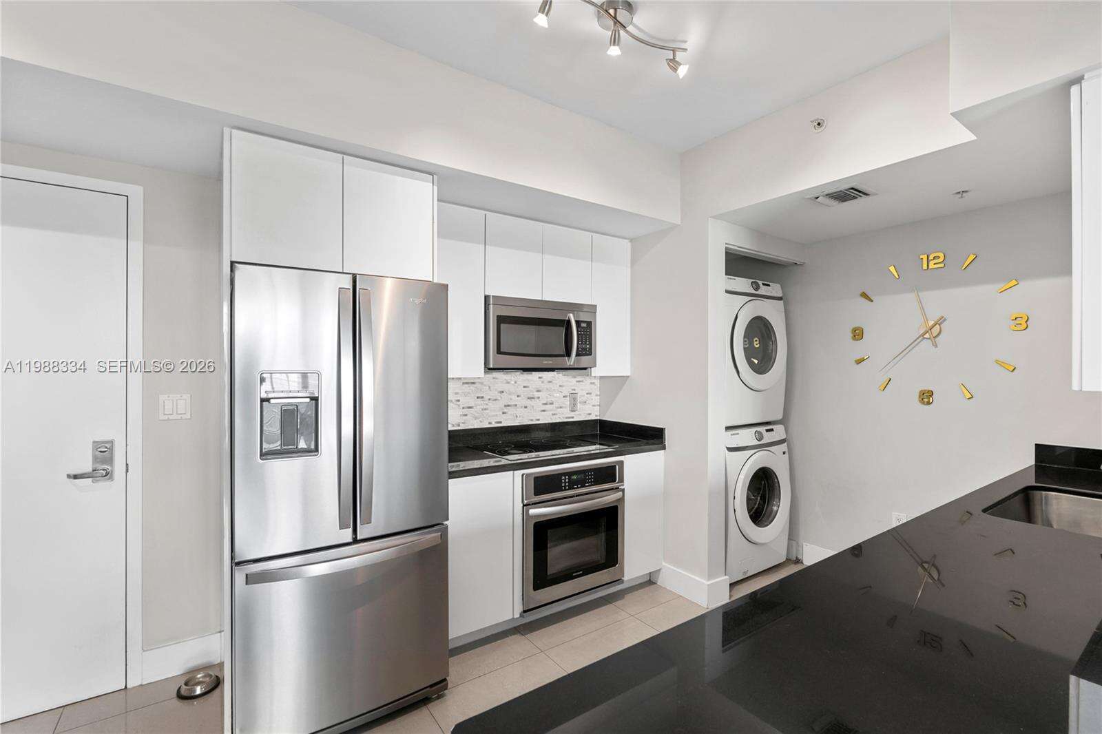 Mint at 92 3 St, Miami, FL 33130 - For Rent photo 11