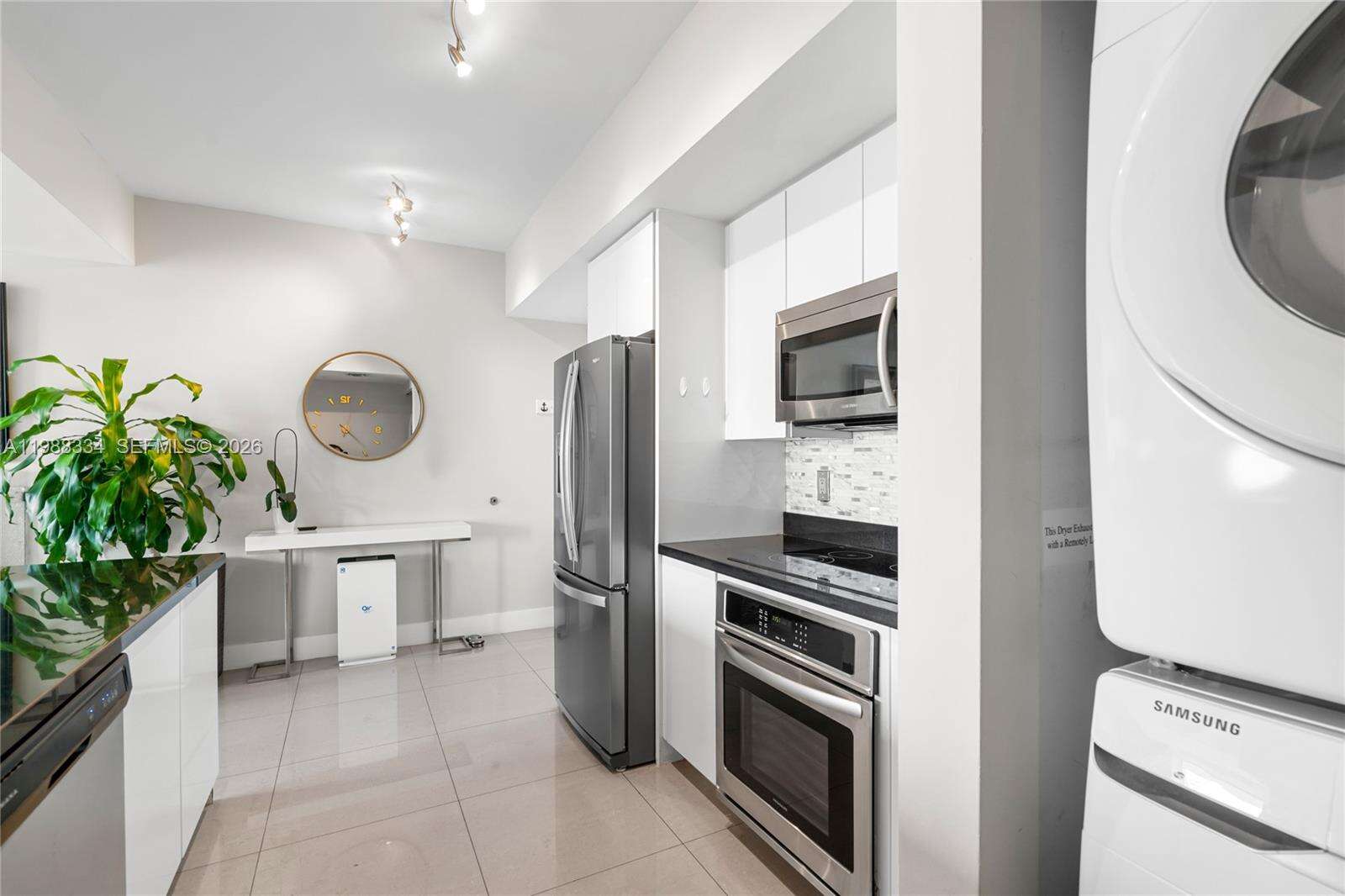 Mint at 92 3 St, Miami, FL 33130 - For Rent photo 16