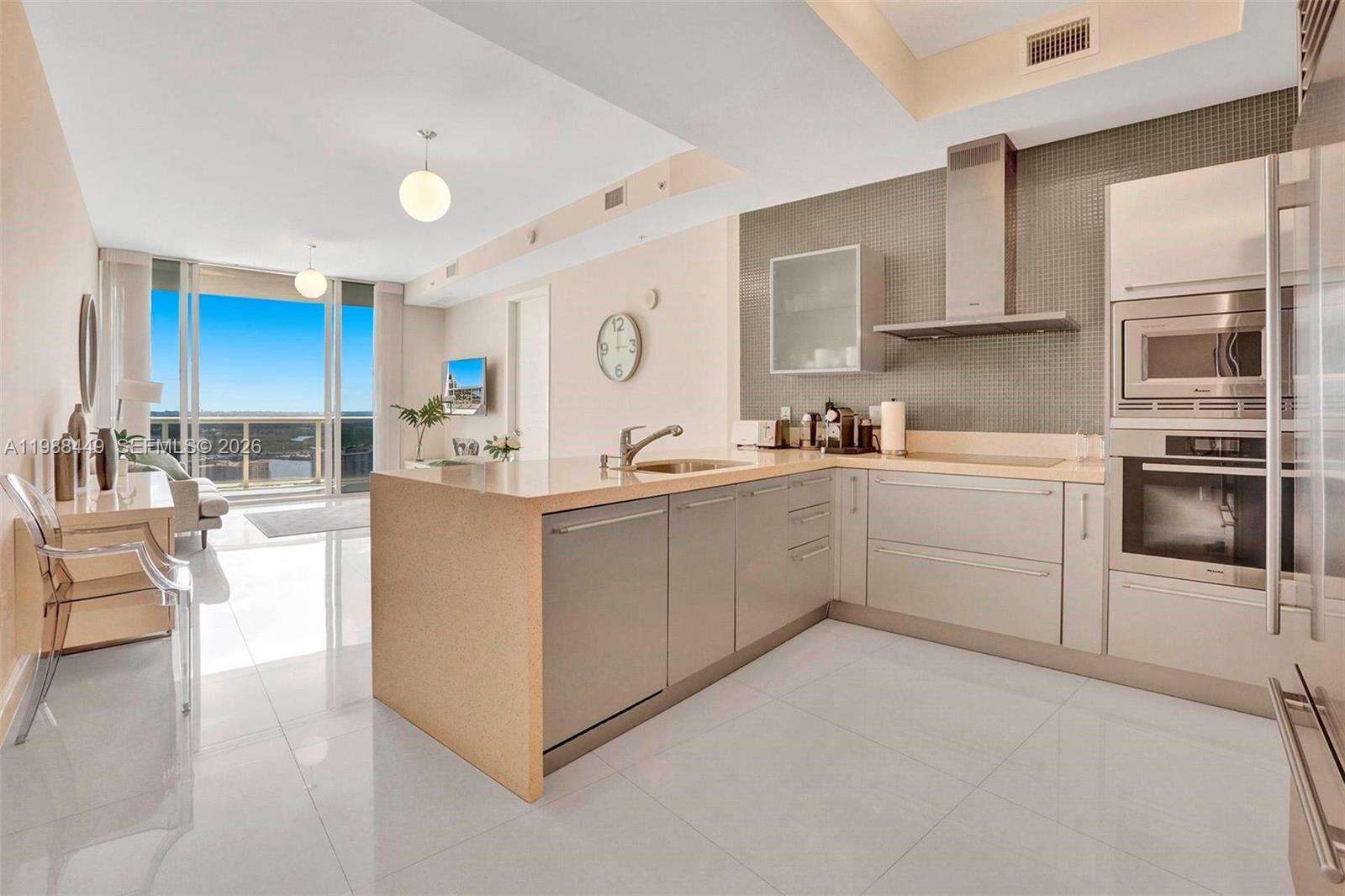 Trump Royale at 18201 Collins Ave, Sunny Isles Beach, FL 33160 - For Rent photo 2