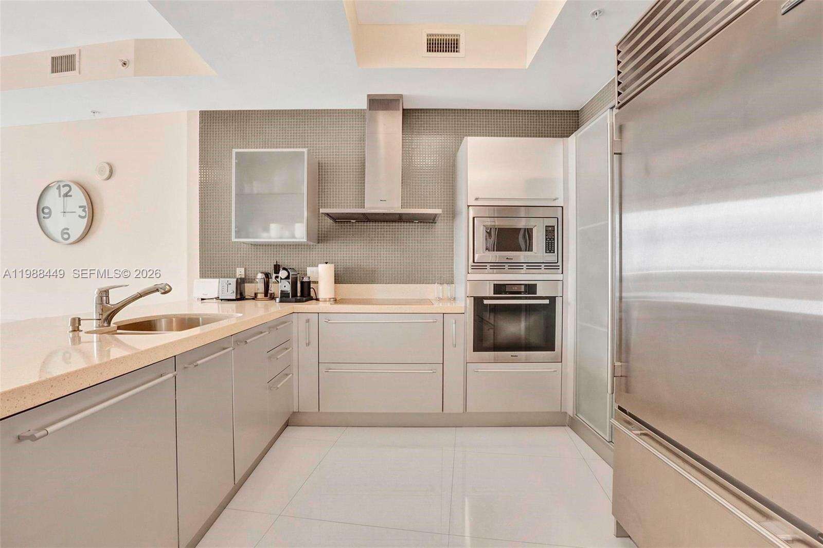 Trump Royale at 18201 Collins Ave, Sunny Isles Beach, FL 33160 - For Rent photo 3