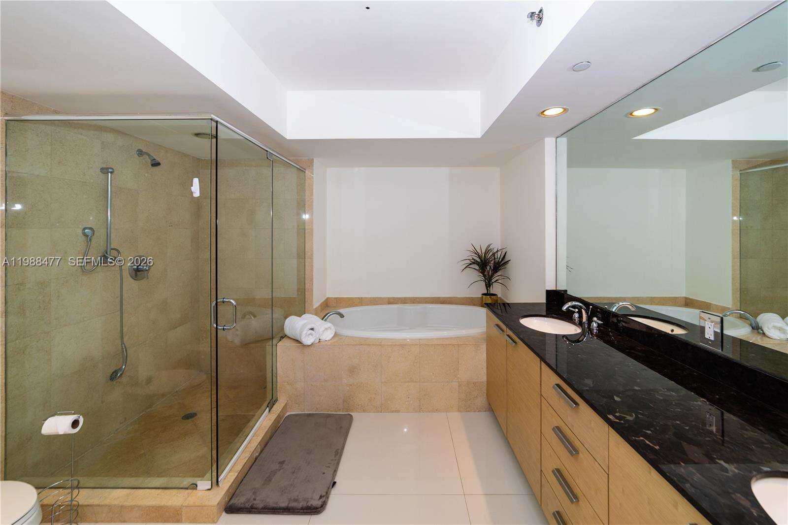 The Beach Club Two at 1830 Ocean Dr, Hallandale Beach, FL 33009 - For Rent photo 28