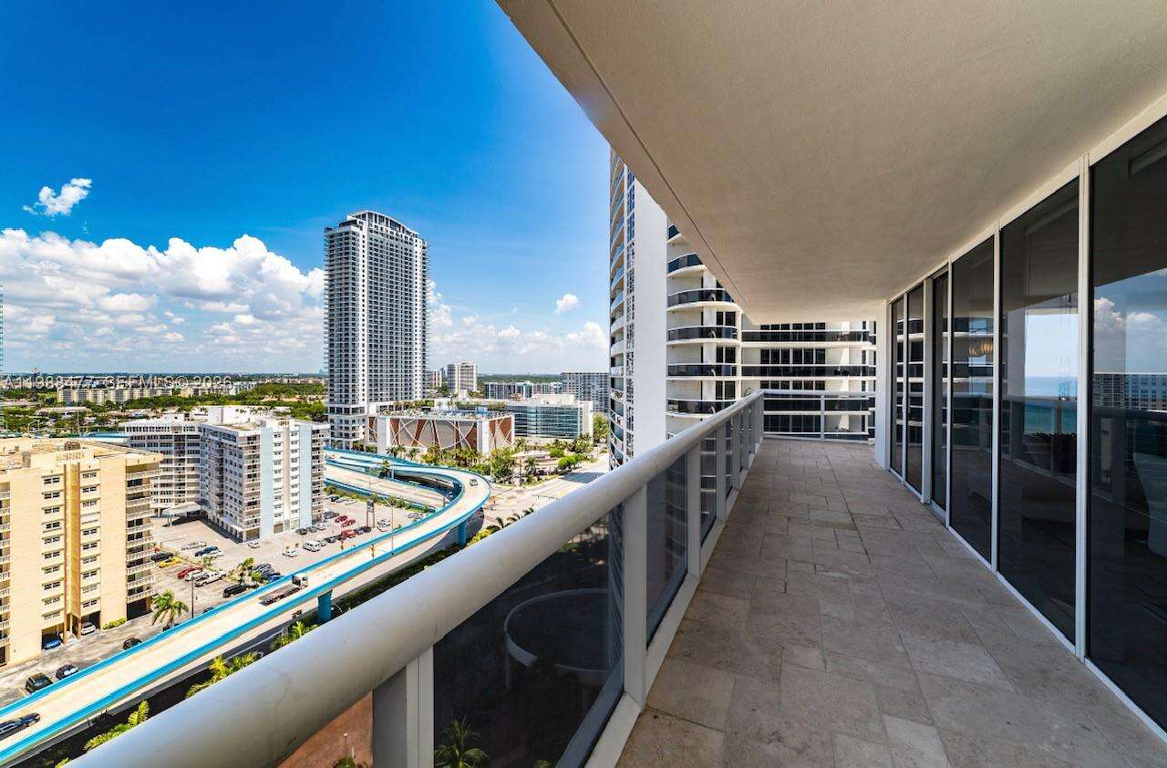 The Beach Club Two at 1830 Ocean Dr, Hallandale Beach, FL 33009 - For Rent photo 4
