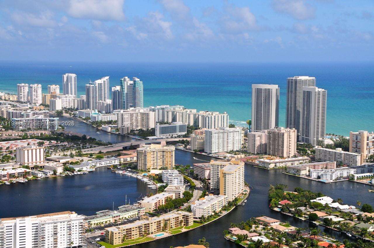 The Beach Club Two at 1830 Ocean Dr, Hallandale Beach, FL 33009 - For Rent photo 32