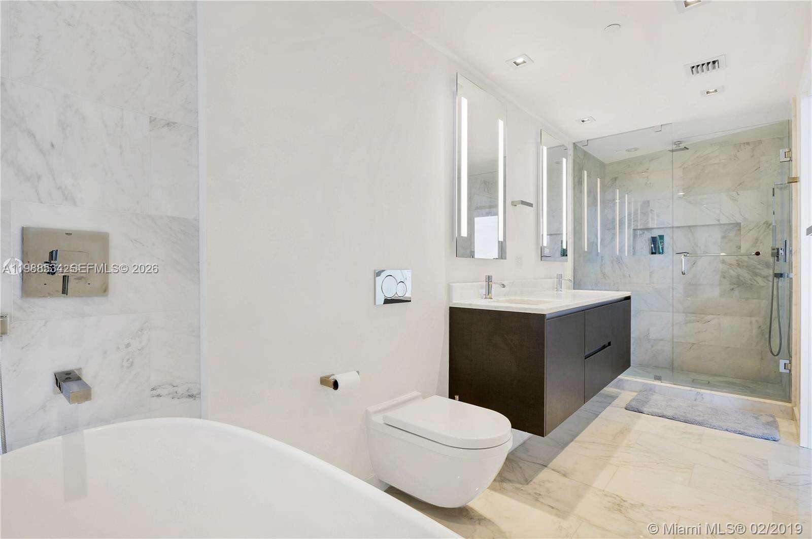 Echo Brickell at 1451 Brickell Ave, Miami, FL 33131 - For Rent photo 13