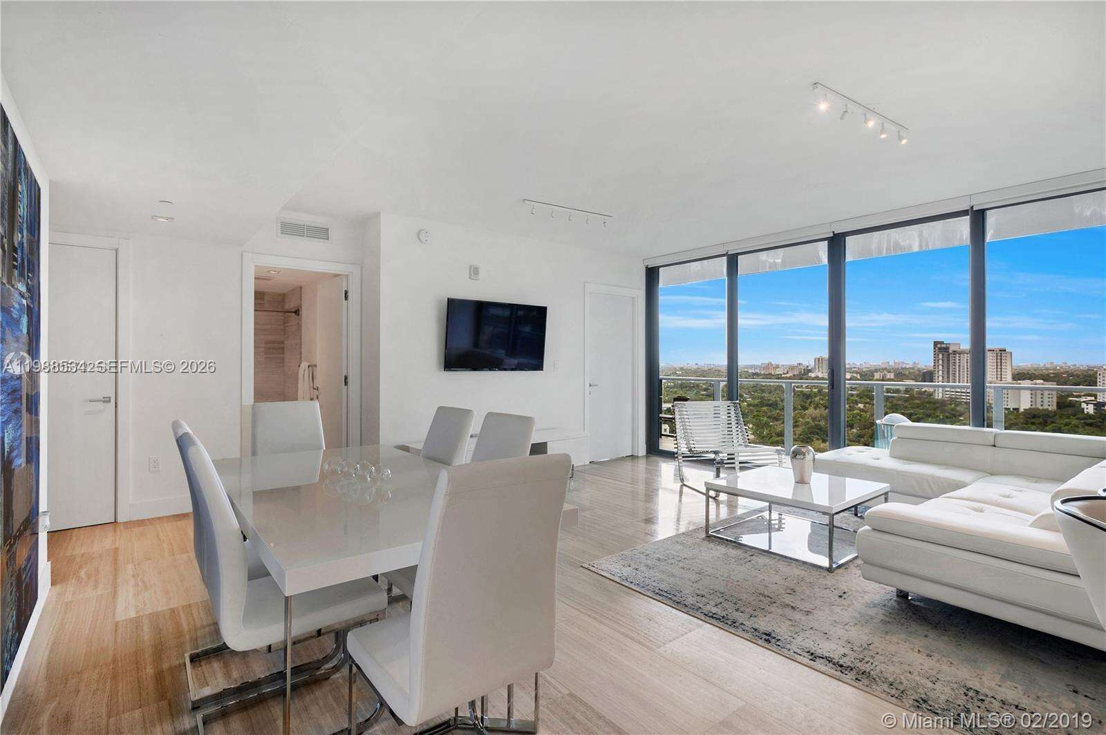 Echo Brickell at 1451 Brickell Ave, Miami, FL 33131 - For Rent photo 3