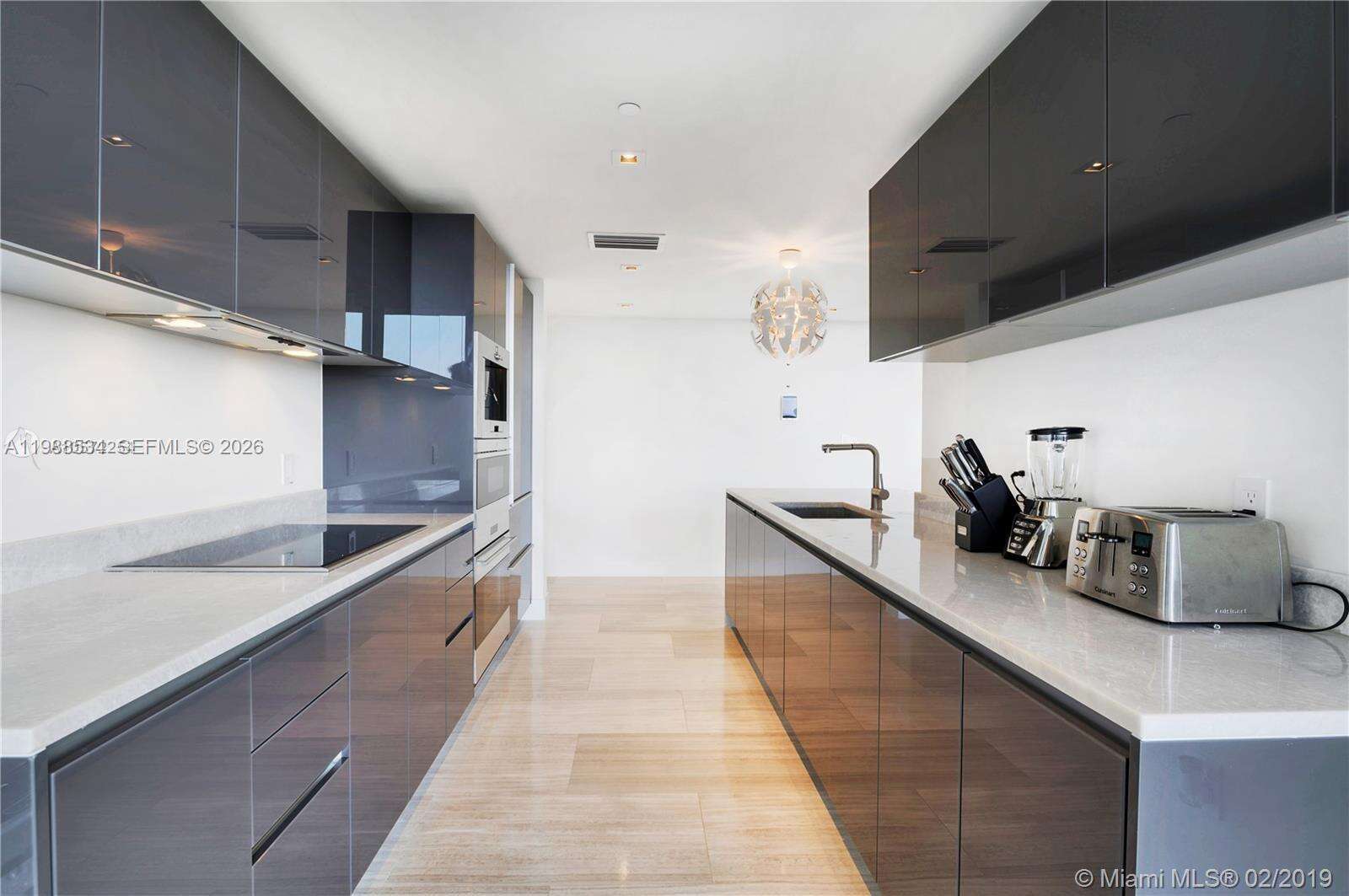 Echo Brickell at 1451 Brickell Ave, Miami, FL 33131 - For Rent photo 6