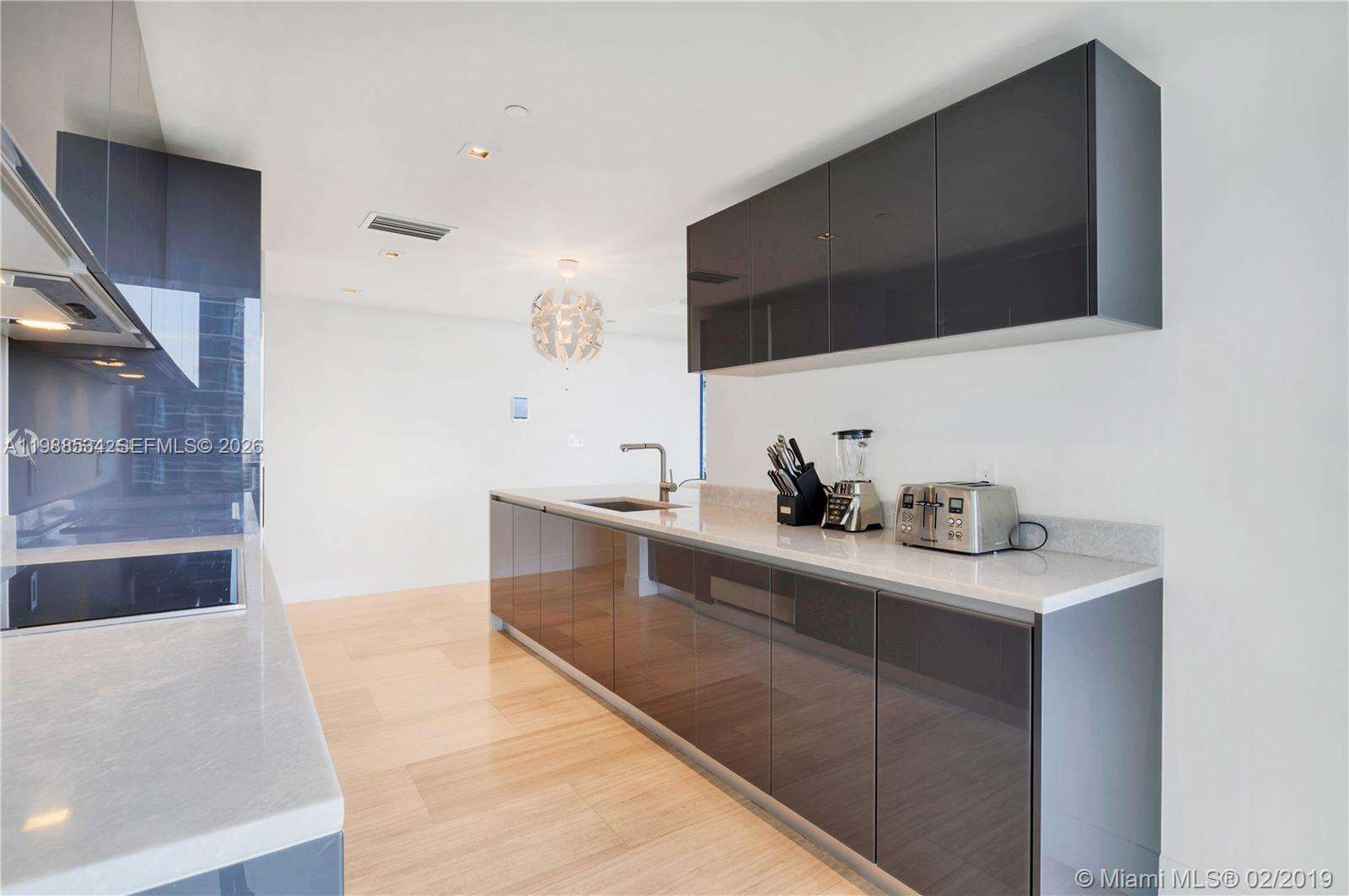 Echo Brickell at 1451 Brickell Ave, Miami, FL 33131 - For Rent photo 7