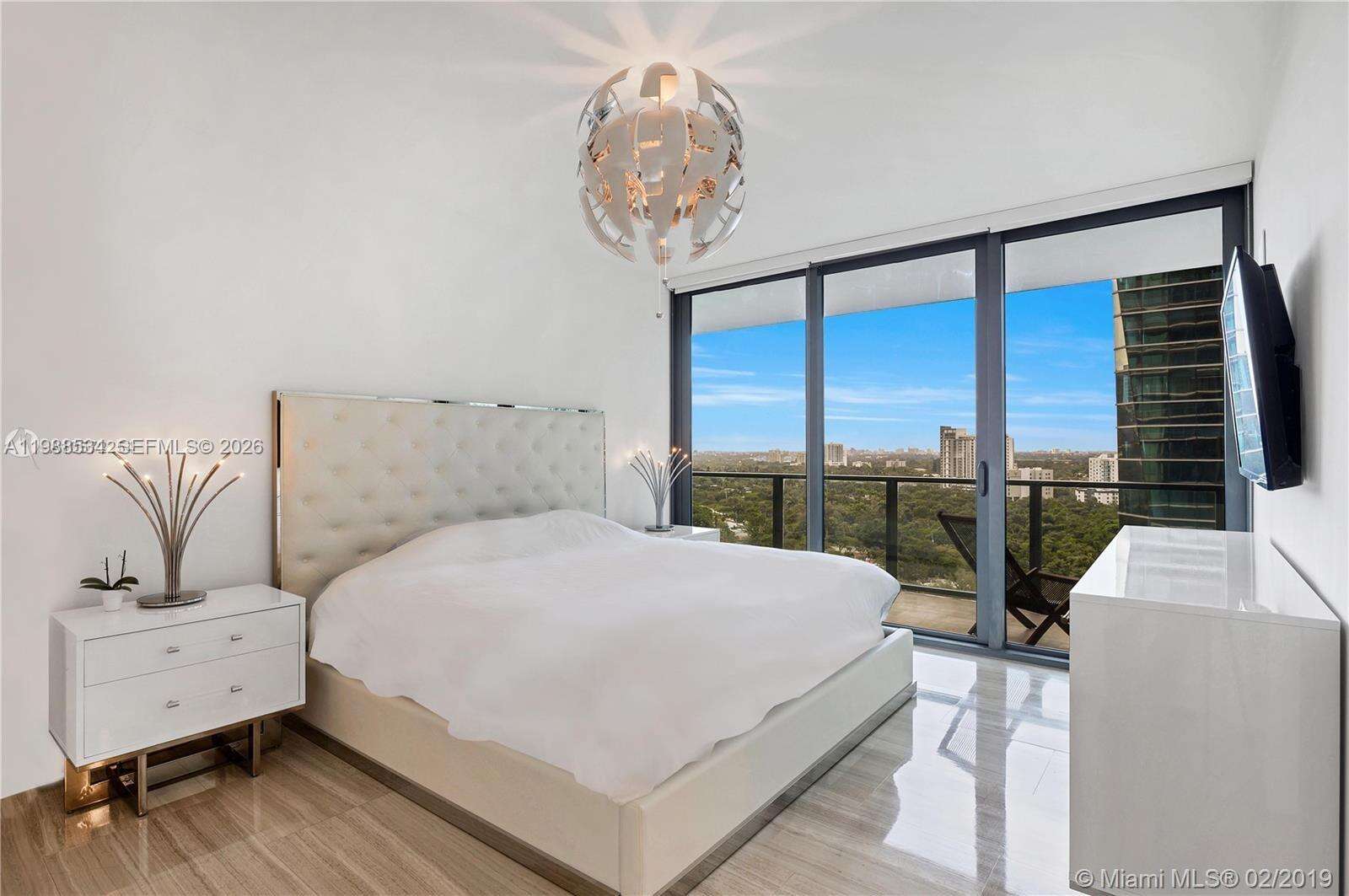 Echo Brickell at 1451 Brickell Ave, Miami, FL 33131 - For Rent photo 9
