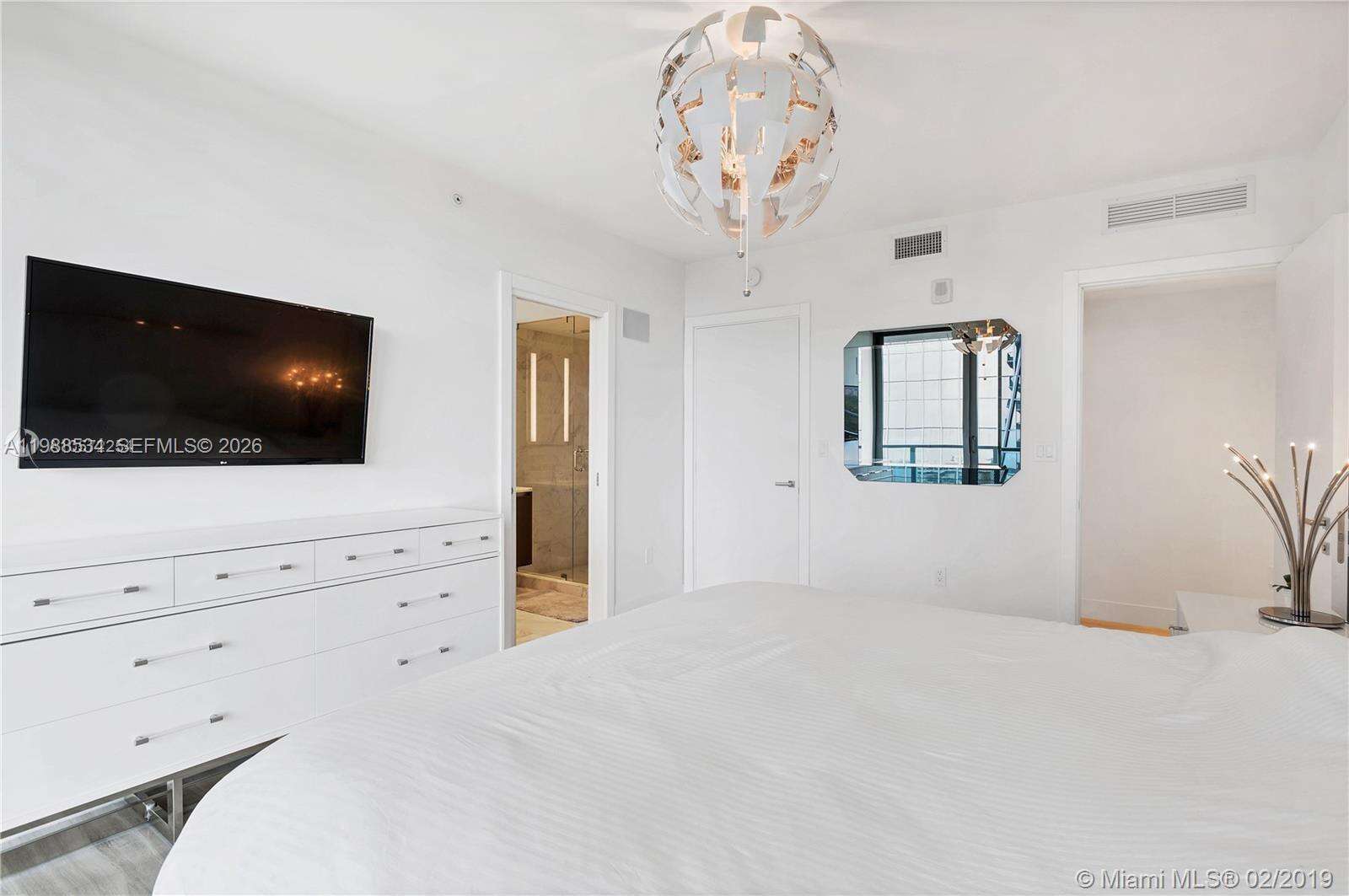 Echo Brickell at 1451 Brickell Ave, Miami, FL 33131 - For Rent photo 10