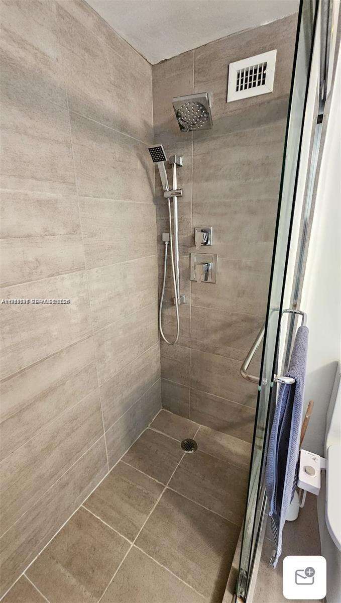 Mirador 1000 at 1000 W Ave, Miami Beach, FL 33139 - For Rent photo 17