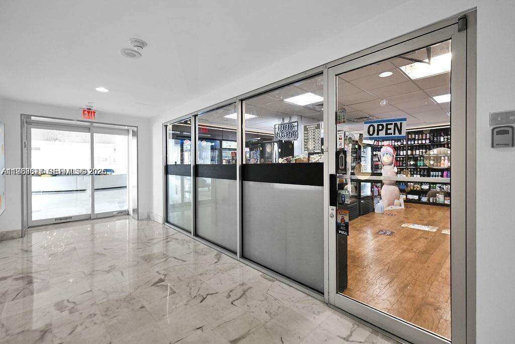Mirador 1000 at 1000 W Ave, Miami Beach, FL 33139 - For Rent photo 41